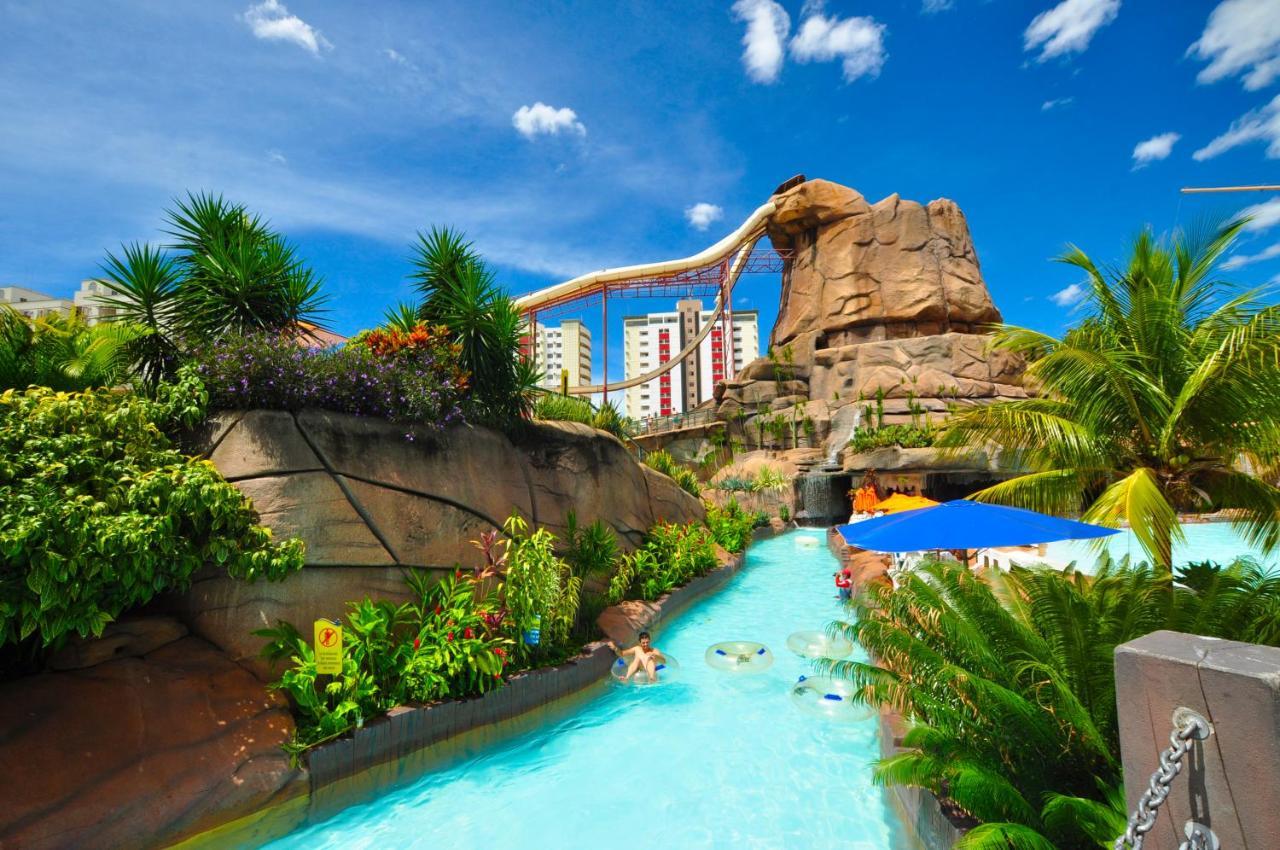 Spazzio Diroma Com Acesso Ao Acqua Park, Splash E Slide Caldas Novas Dış mekan fotoğraf